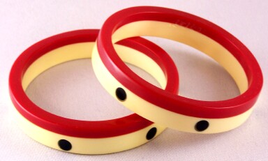 Teresa23 red white blue laminate/dot bangles